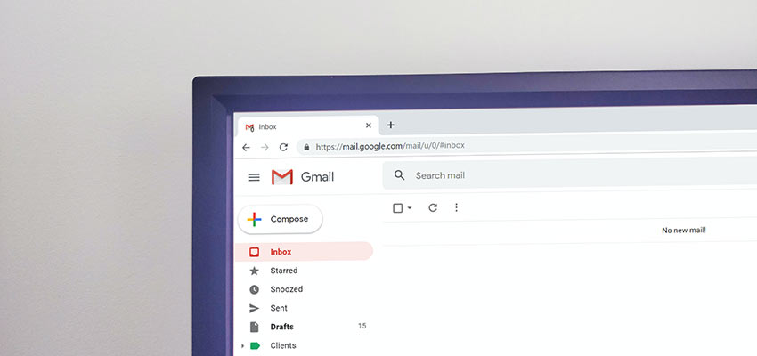 A computer screen with an empty email inbox.